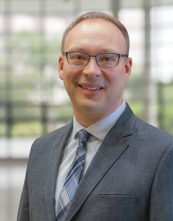 Headshot of Troy Ripplinger